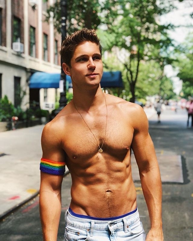 Voila la gay pride (93)
